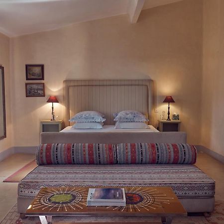 Hotel De L Orange Sommières Екстериор снимка