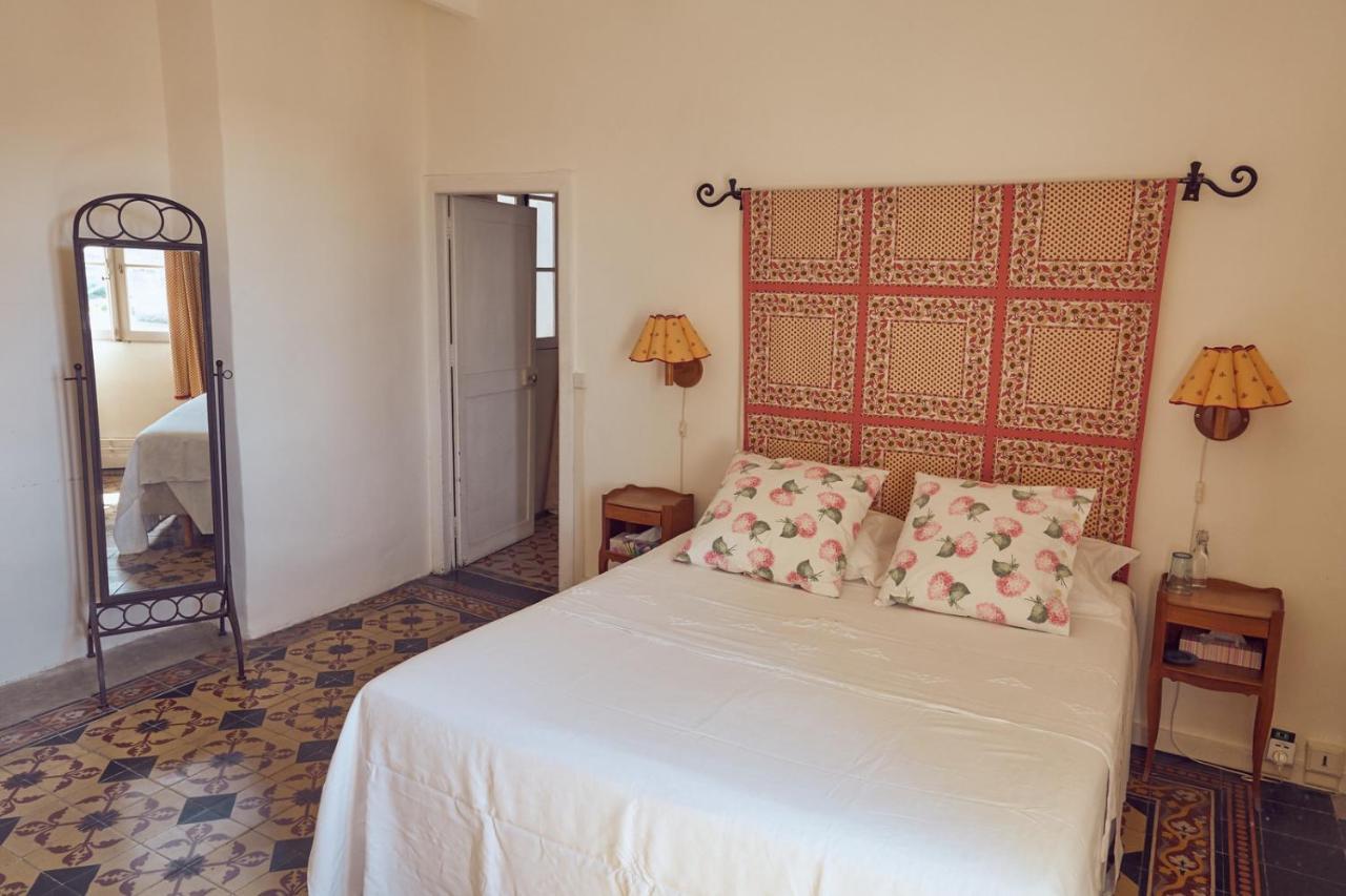 Hotel De L Orange Sommières Екстериор снимка